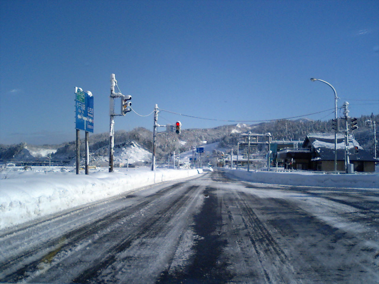 冬季自驾去雪场 · 冬胎、链条和封路 配图 1