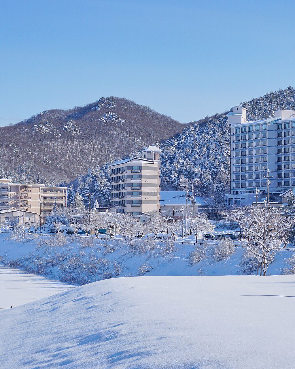滑雪后泡温泉 · 时机、规矩和纹身 配图 1