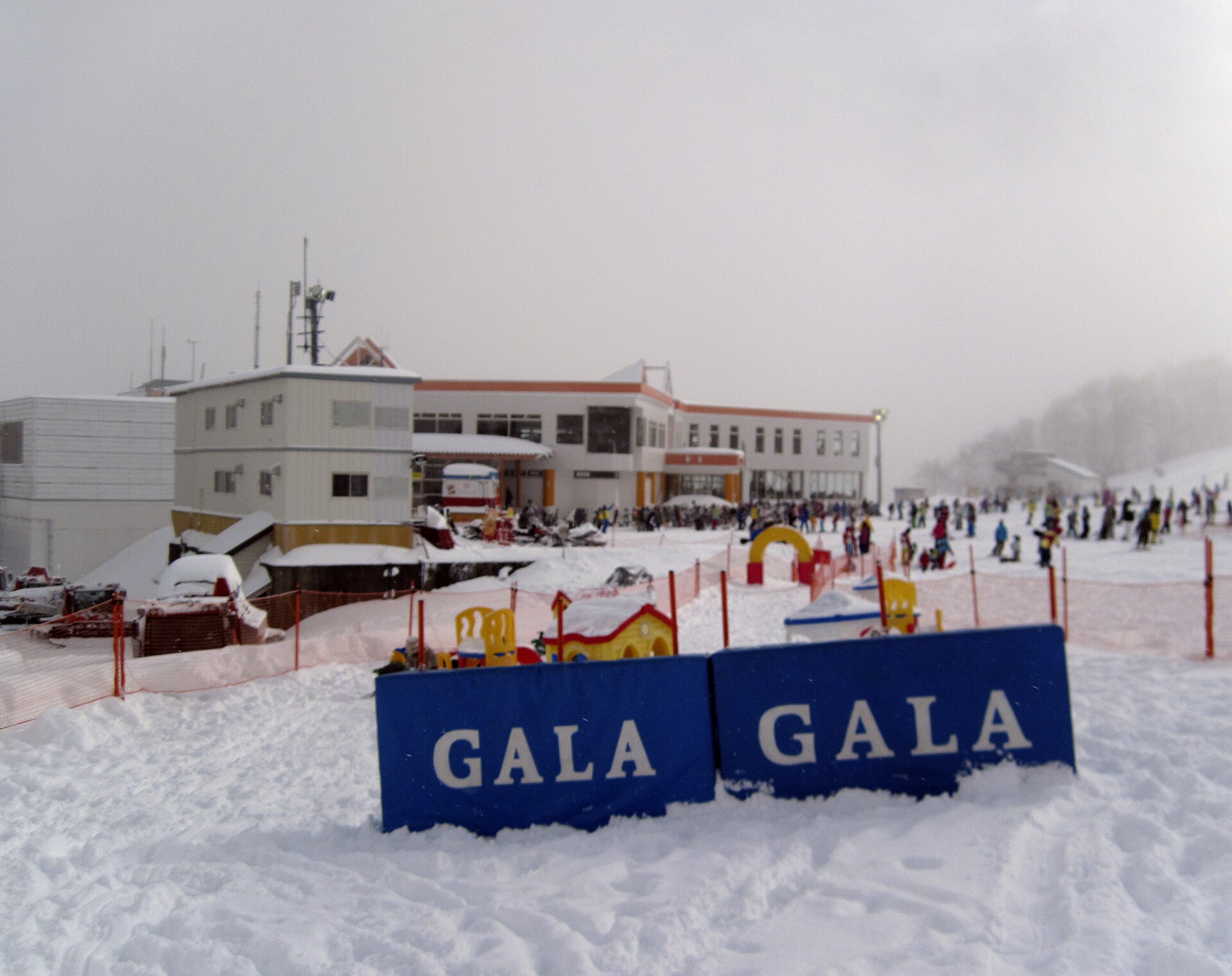 GALA汤泽 · 新干线直达的雪场 配图 1