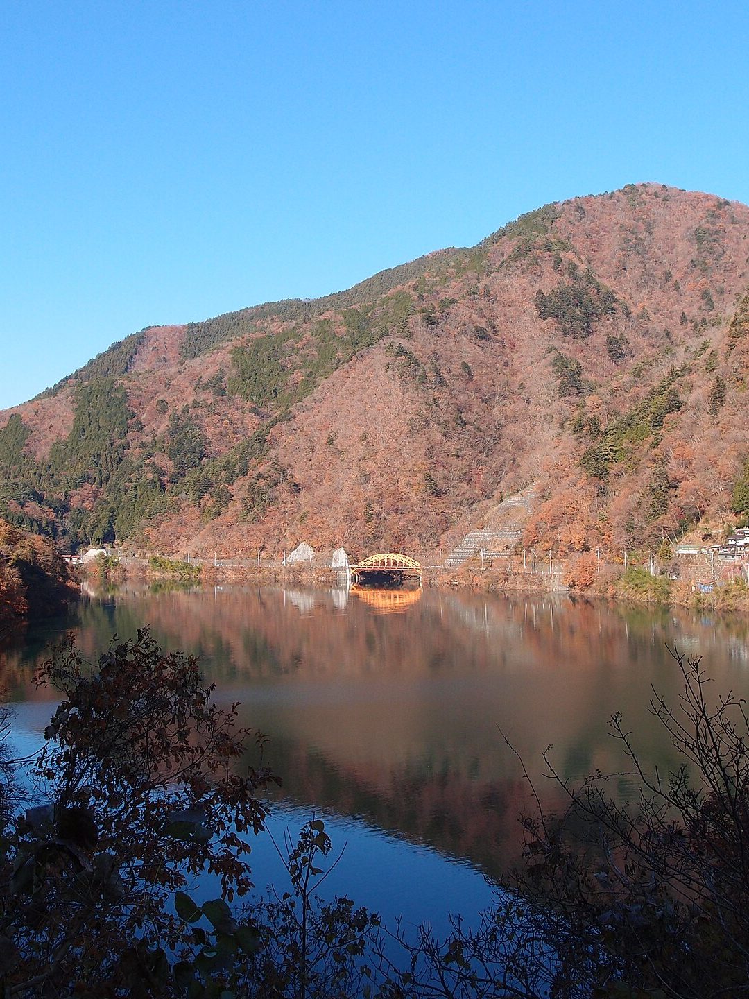 奥多摩 · 河滩和湖畔的三个营地 配图 1