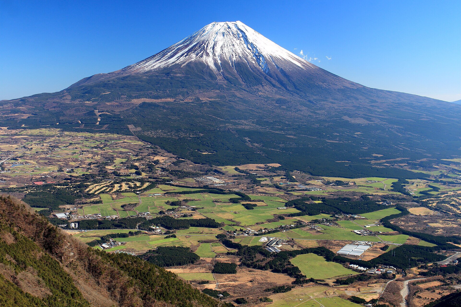朝雾Jamboree · 富士山前的草原营地 配图 1