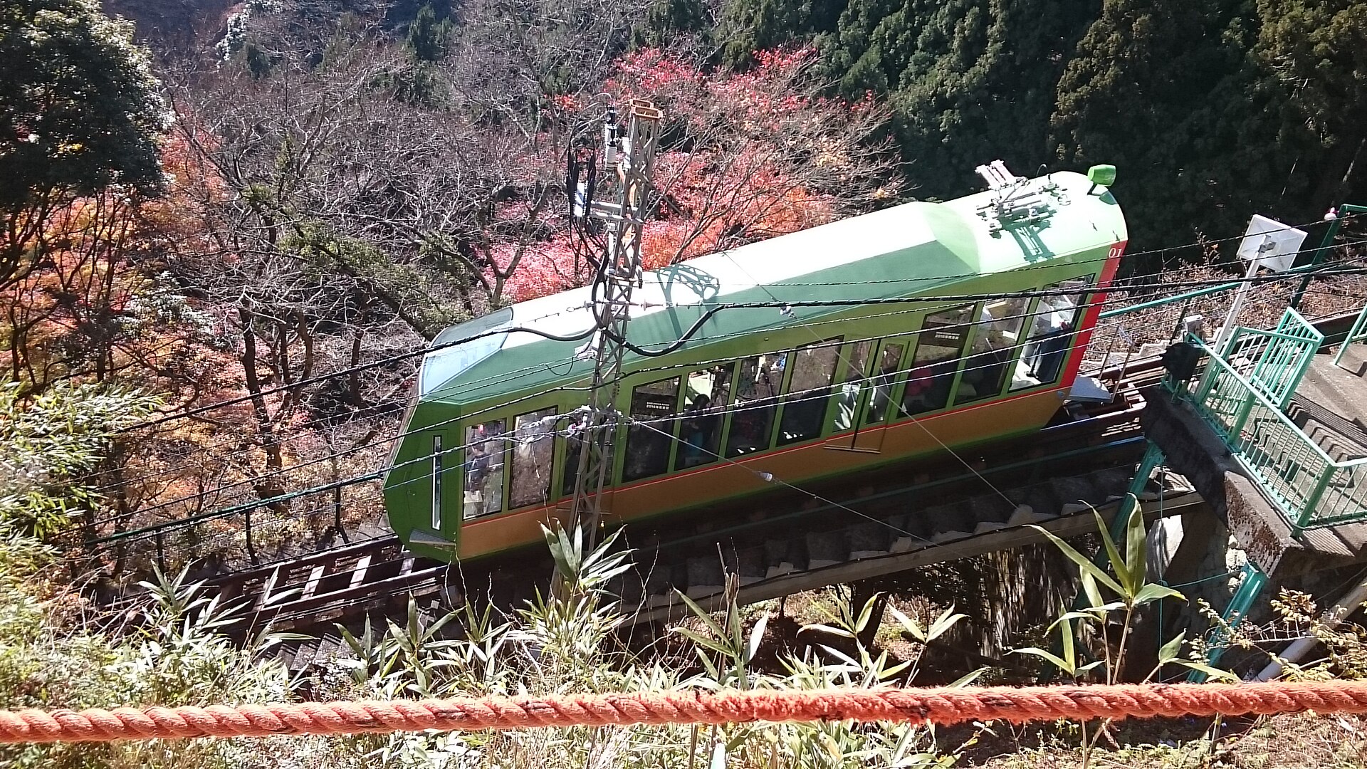 丹泽大山 · 缆车、阿夫利神社和山顶 配图 2