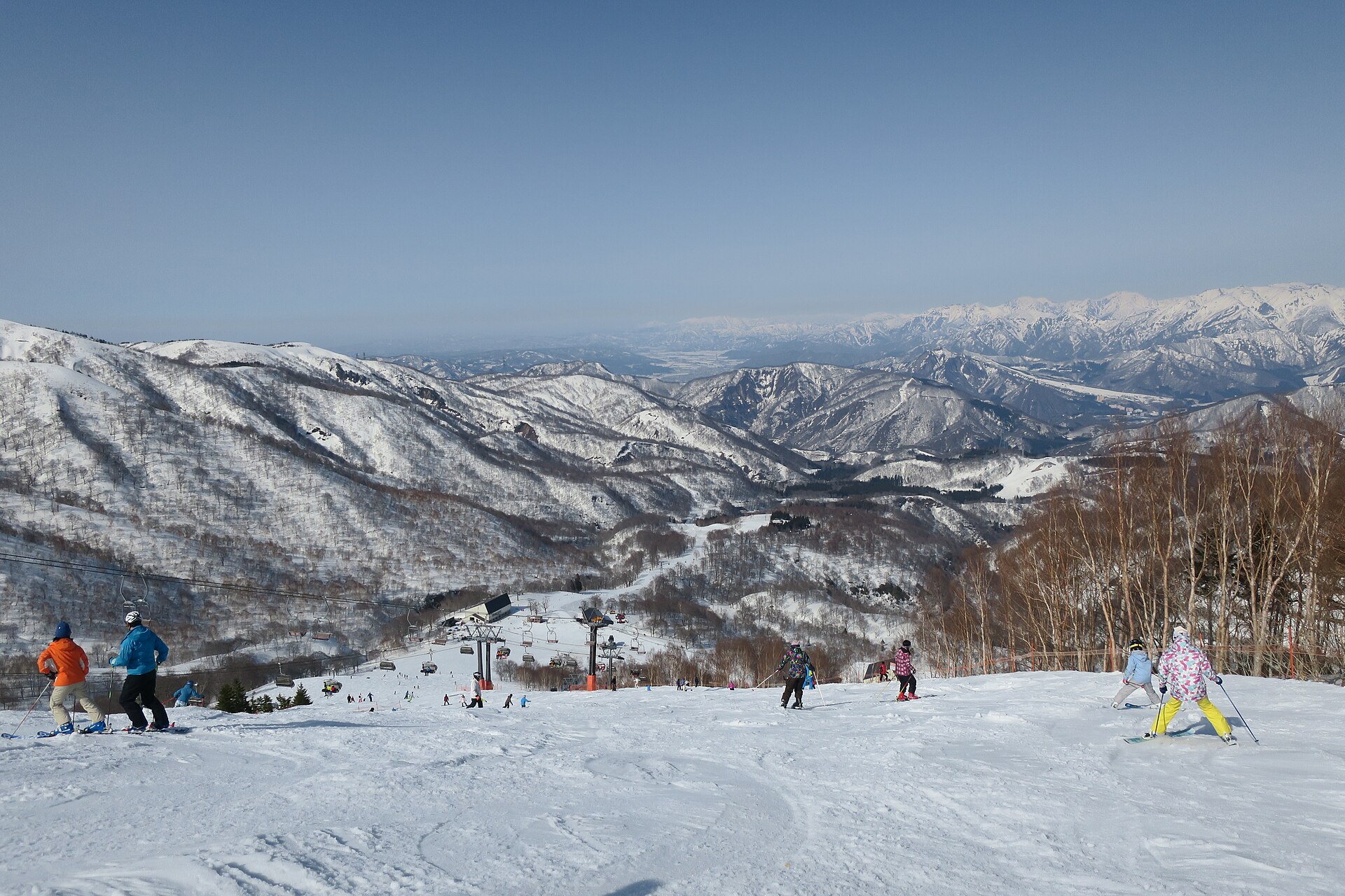 神乐滑雪场 · 雪季开到五月 配图 1