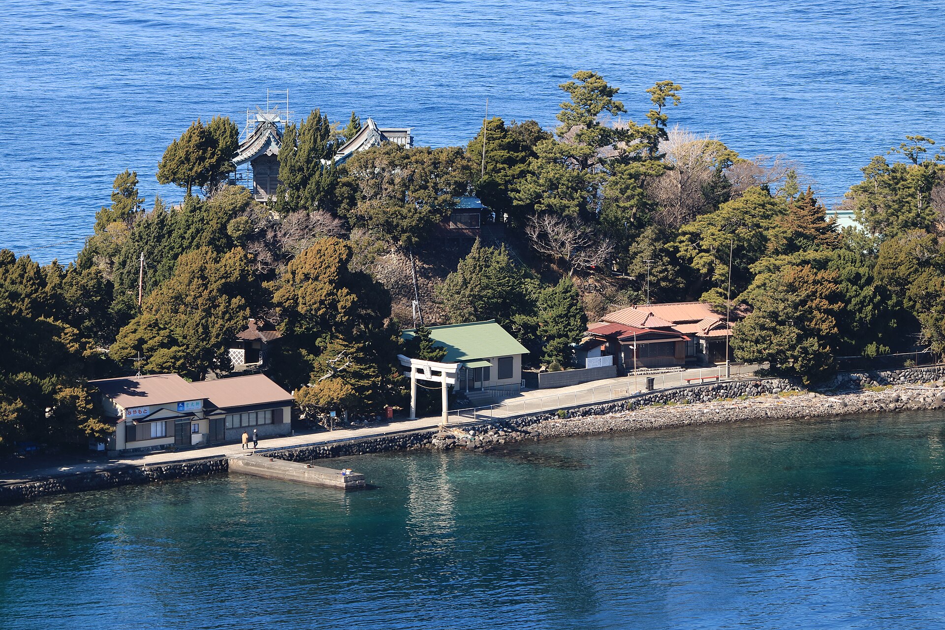 大濑崎 · 隔着骏河湾看富士山的岸潜 配图 3