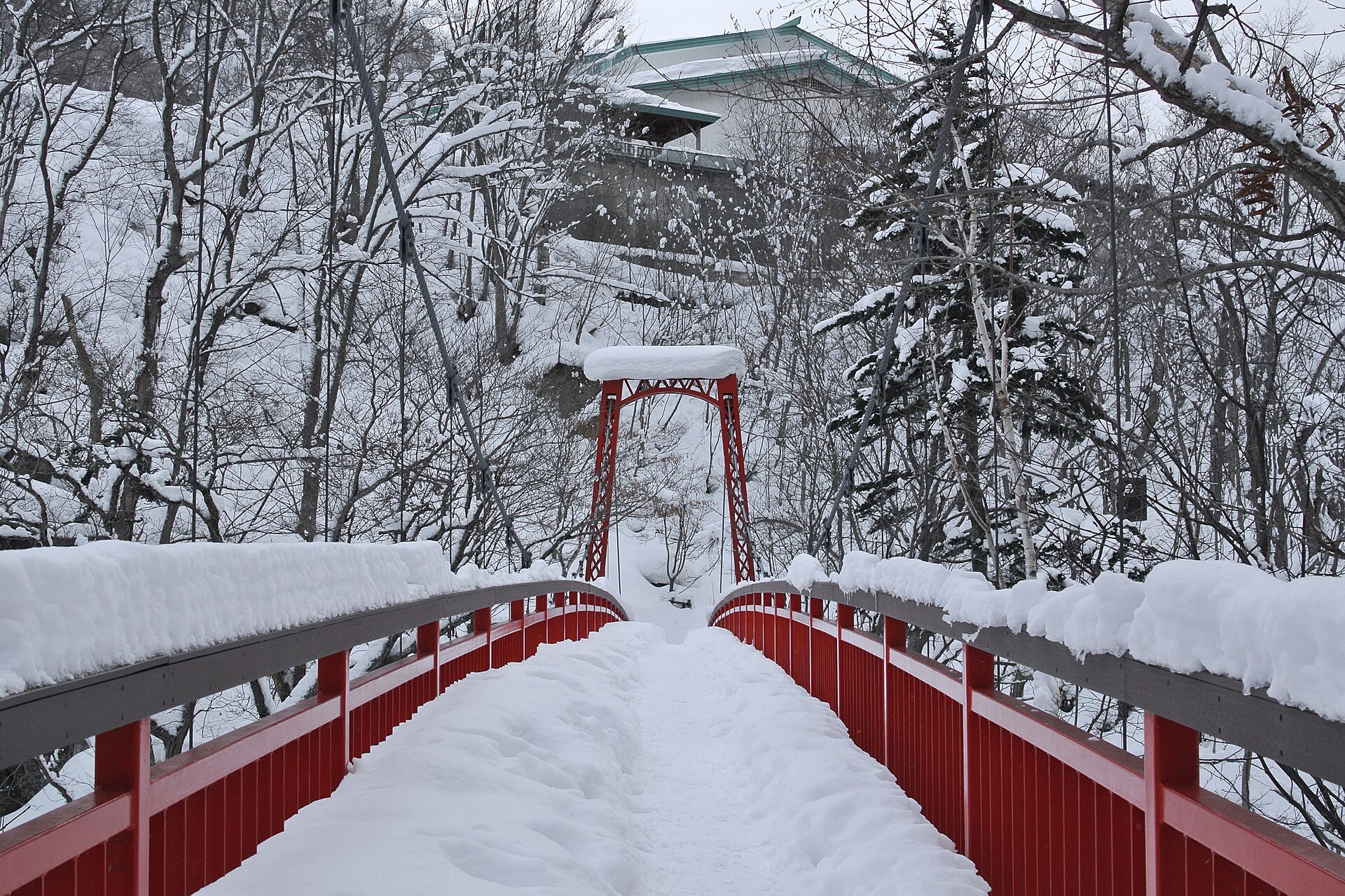 滑雪后泡温泉 · 时机、规矩和纹身 配图 4