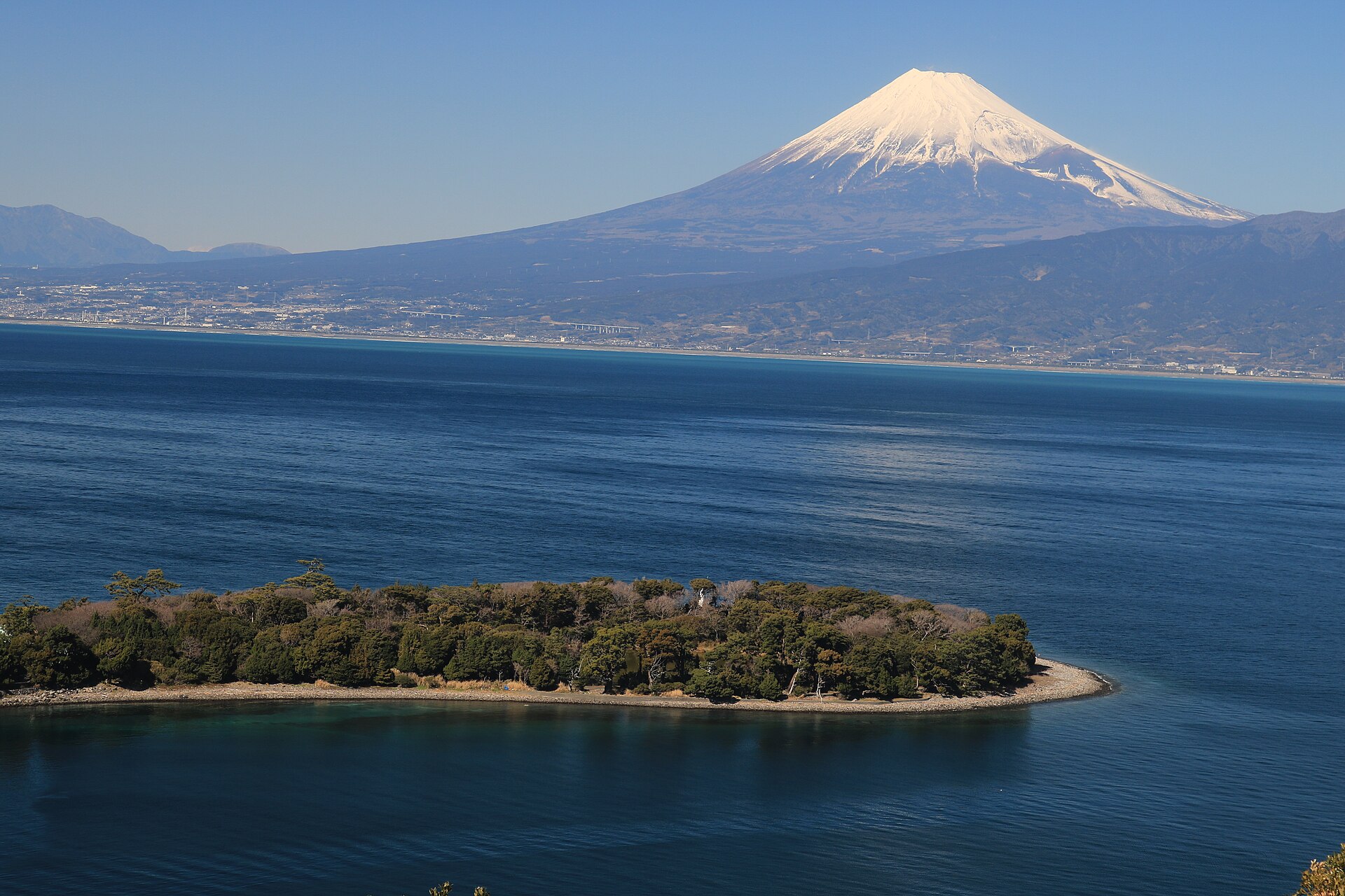 大濑崎 · 隔着骏河湾看富士山的岸潜 配图 4